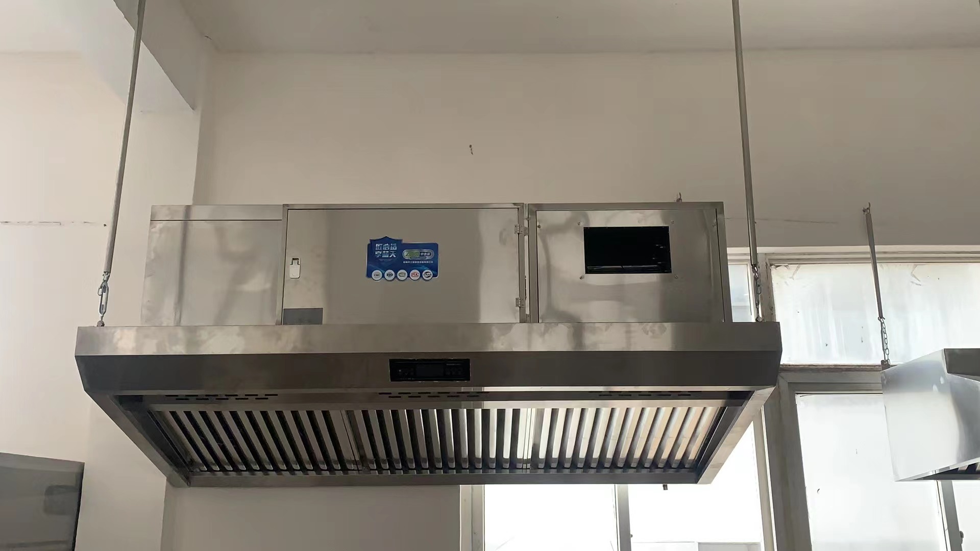 油煙凈化一體機(jī)是否適合所有的廚房環(huán)境？