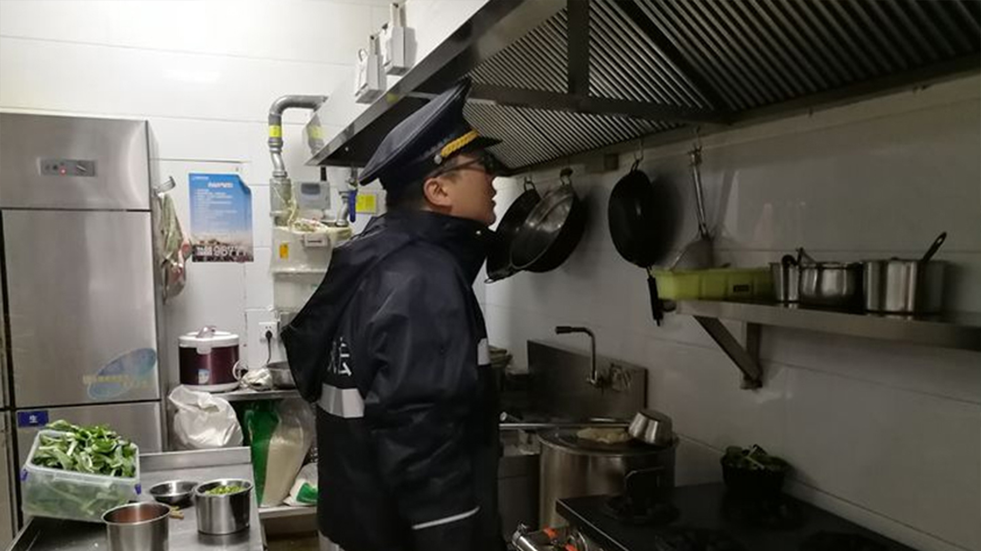 小吃店油煙凈化器如何安裝？